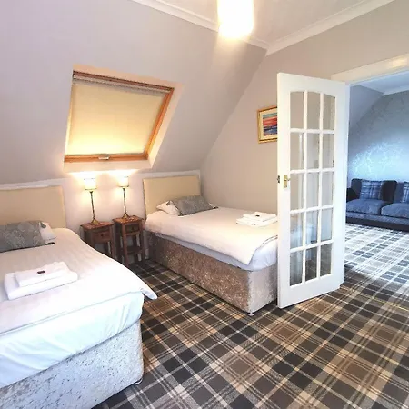 The Knowe Guest House-3